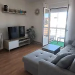 Acogedora Y Con Encanto En Centro De דירה