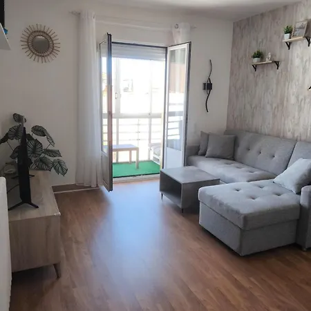 Acogedora Y Con Encanto En Centro De דירה