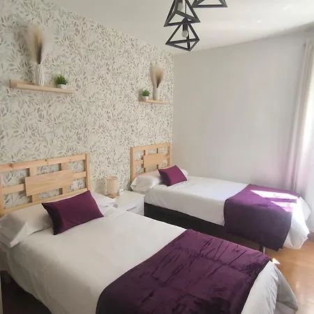 Acogedora Y Con Encanto En Centro De *