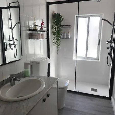 Acogedora Y Con Encanto En Centro De Apartmán León