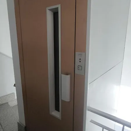 Acogedora Y Con Encanto En Centro De *